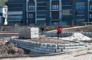 Yeni Peyzaj Alanlarıyla Yemyeşil Gemlik!